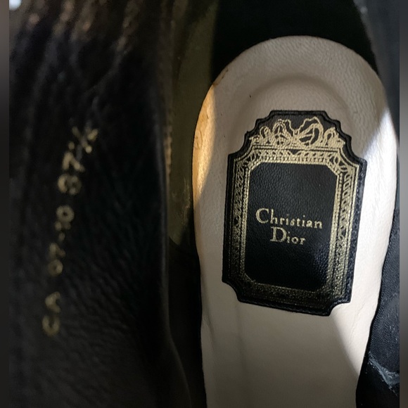 😍Fun and Edgy!Dior Cavaliere low boot.Leather with brass details Retail$1250.00 - Picture 7 of 11